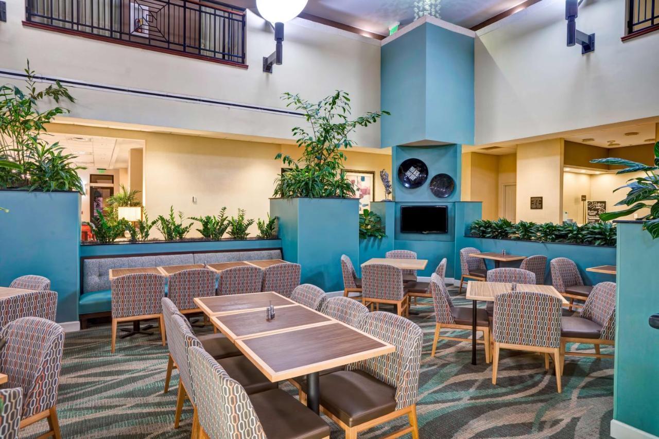 Embassy Suites Fort Myers - Estero Dış mekan fotoğraf