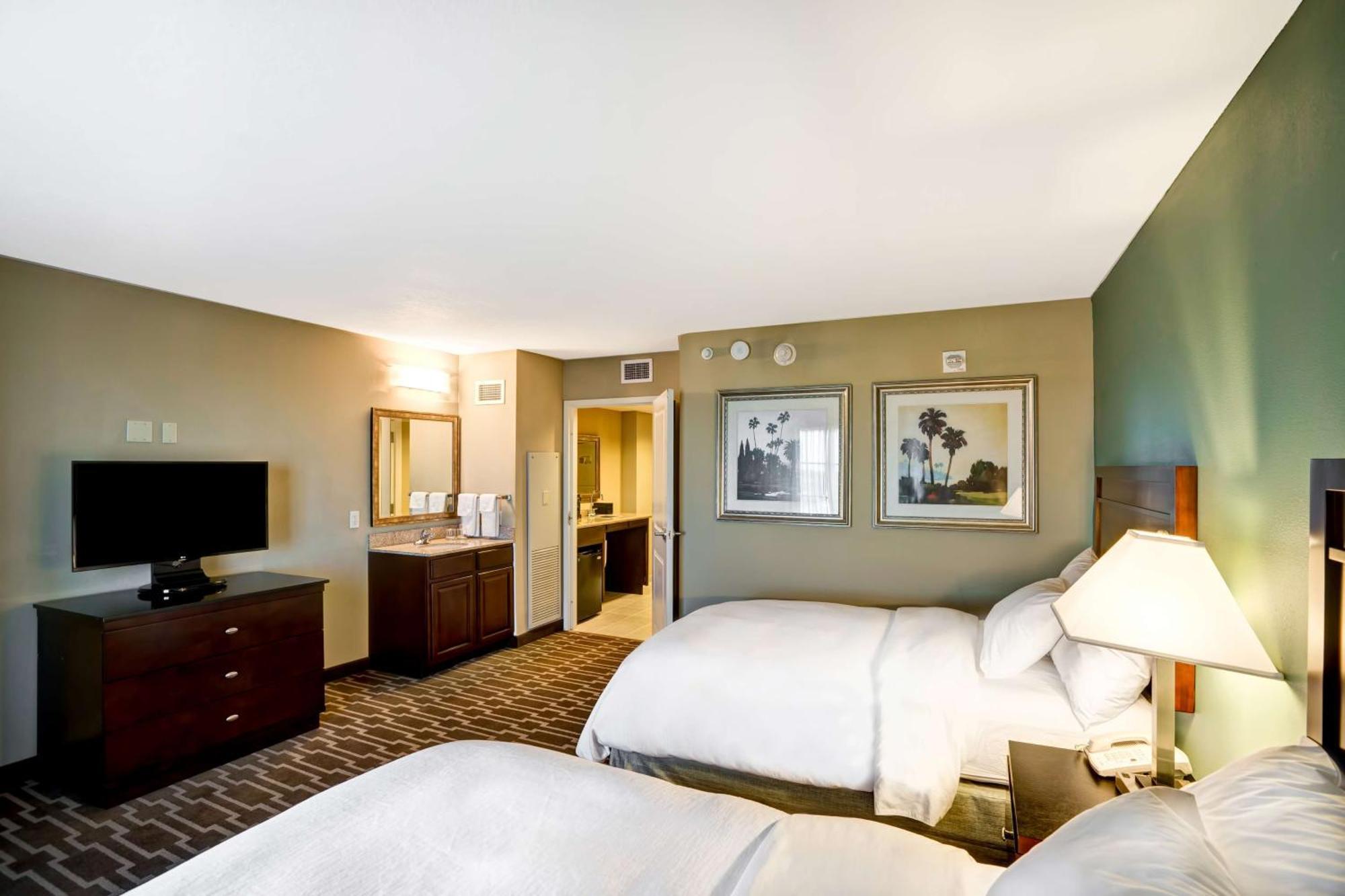 Embassy Suites Fort Myers - Estero Dış mekan fotoğraf
