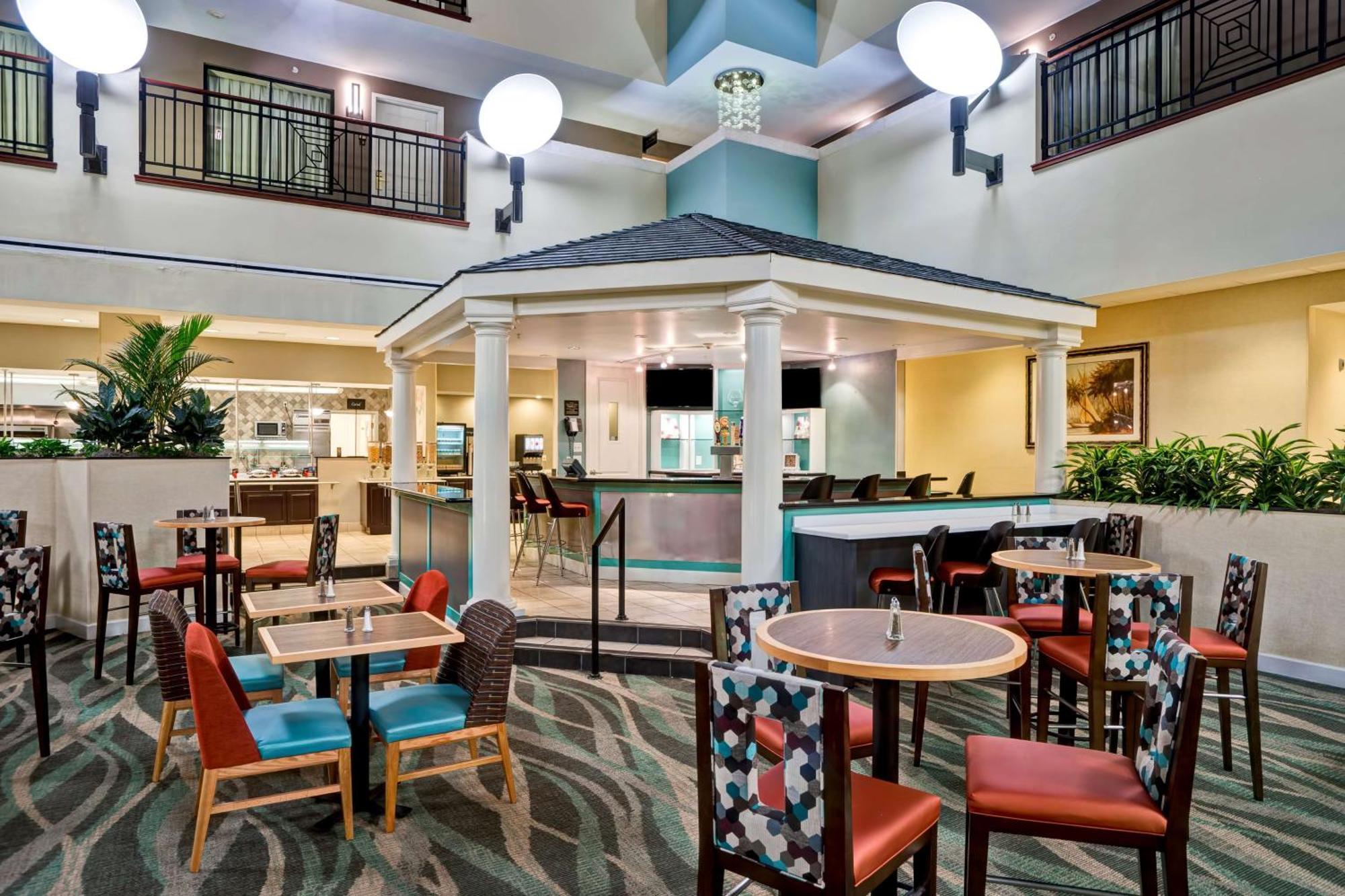 Embassy Suites Fort Myers - Estero Dış mekan fotoğraf