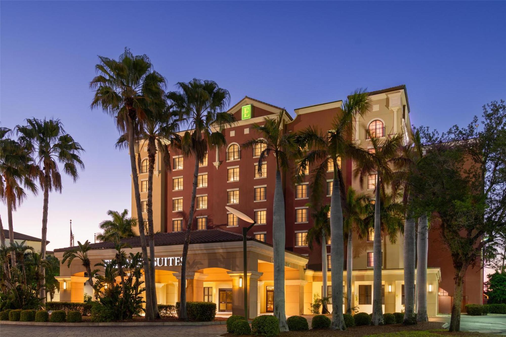 Embassy Suites Fort Myers - Estero Dış mekan fotoğraf